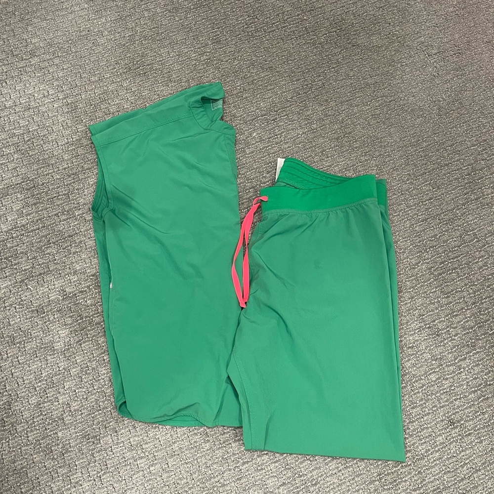FIGS surgical green